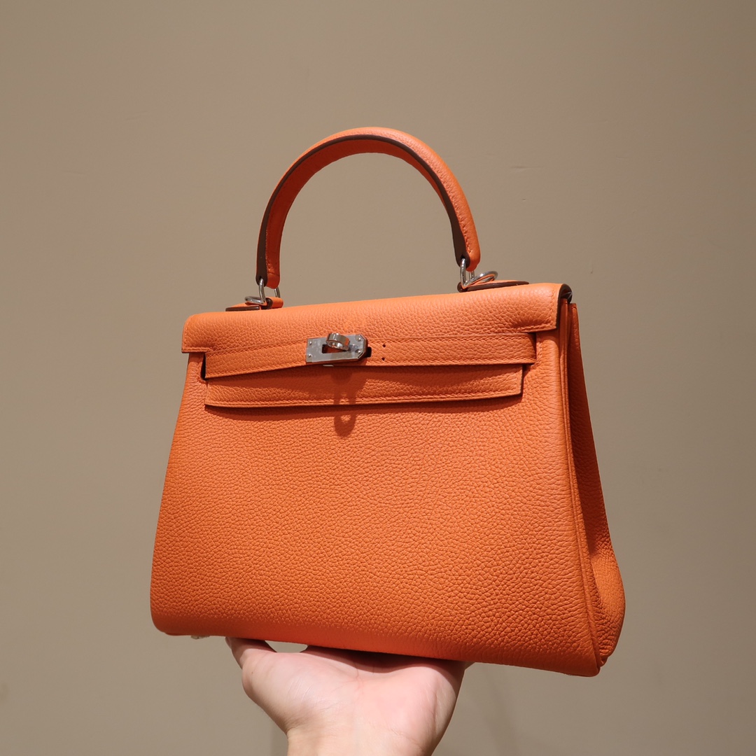 Hermes Kelly 25cm Handbag Shoulder Bag in Orange Togo Leather